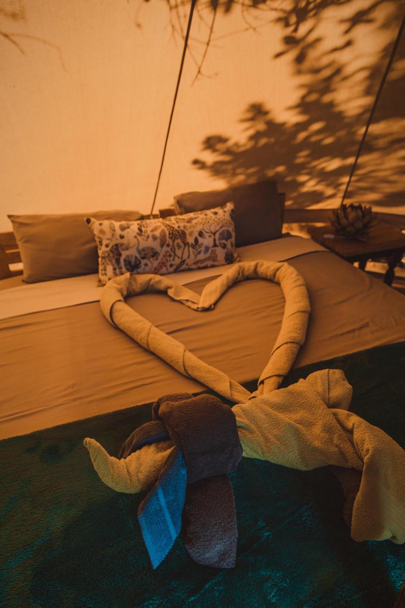 Hluhluwe Bush Camp Glamping Village Buitenkant foto